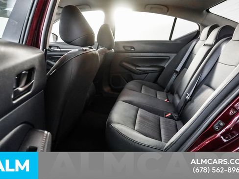 Used 2025 Nissan Altima 2.5 SV image 17