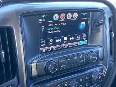 Used 2018 Chevrolet Silverado 2500 LT w/ LT Convenience Package image 9