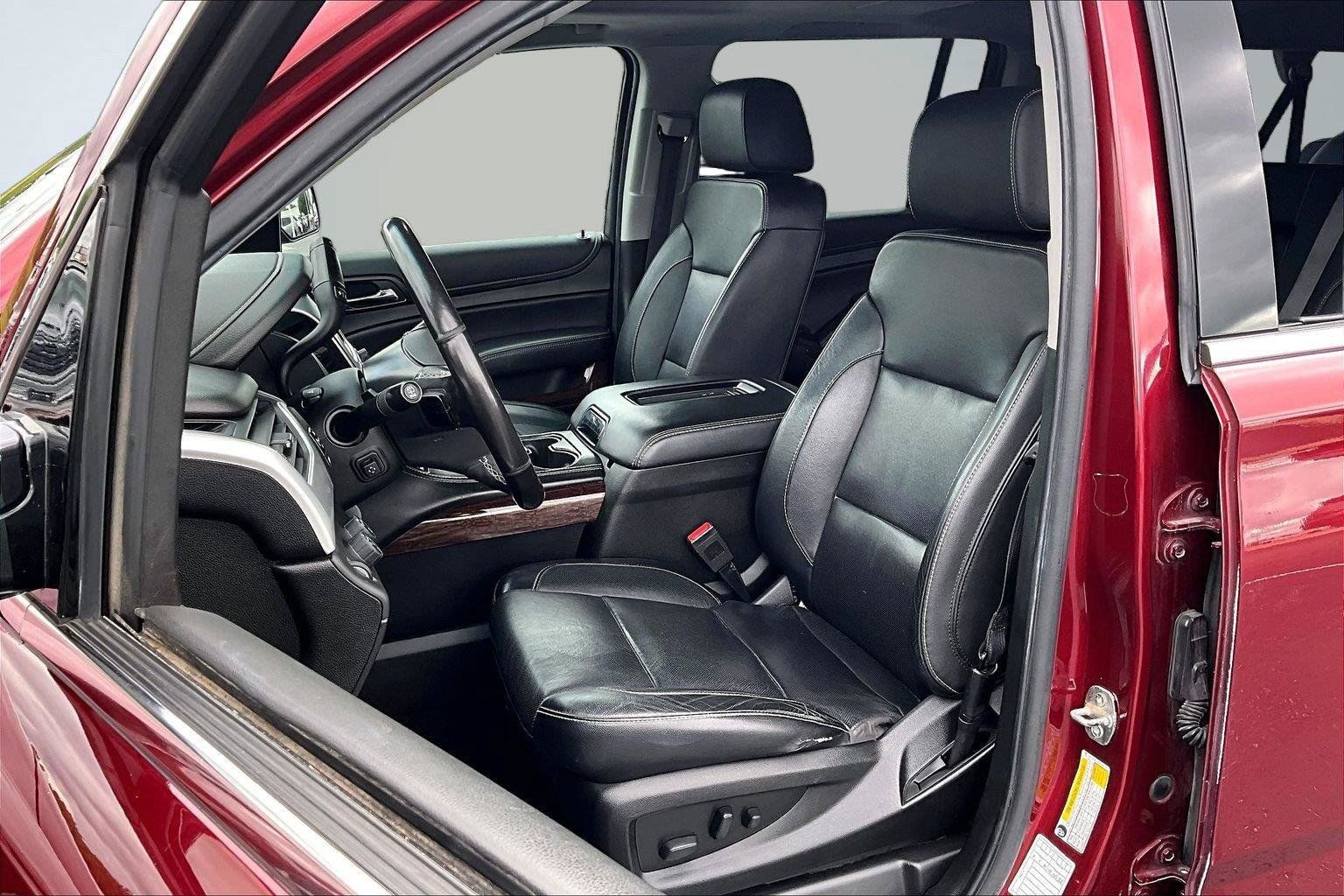Used 2020 GMC Yukon XL SLT w/ Open Road Package AWD/4WD image 26
