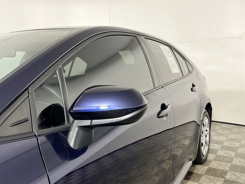Used 2023 Toyota Corolla LE image 13
