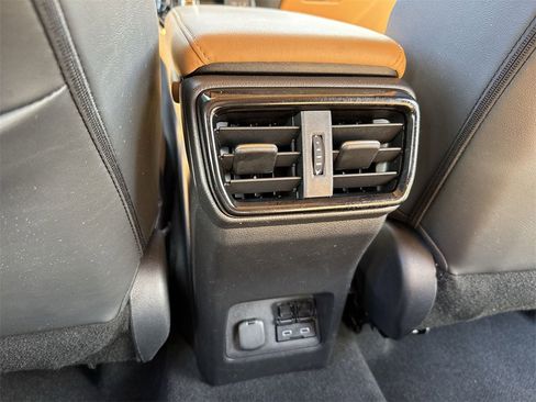 Used 2024 Lexus NX 250 FWD w/ Towing Package (2000 Lbs) image 38