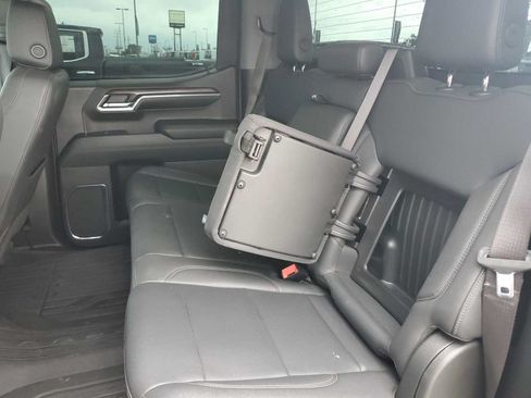 Used 2024 GMC Sierra 1500 SLT w/ X31 Off-Road Package AWD/4WD image 20
