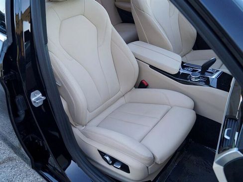 Used 2018 BMW 530i image 13