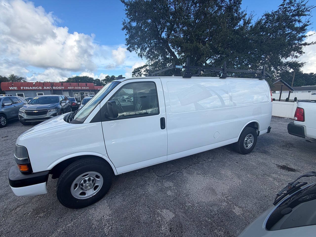 Used 2021 Chevrolet Express 2500 Extended w/ Driver Convenience Package RWD image 5