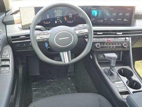 New 2026 Hyundai Sonata SE FWD image 13