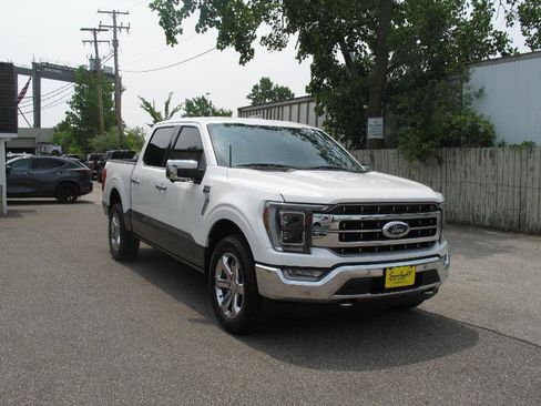 Used 2022 Ford F150 Lariat w/ Equipment Group 502A High AWD/4WD image 2