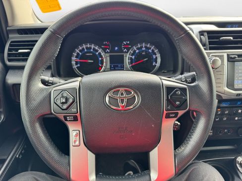 Used 2016 Toyota 4Runner Limited image 10