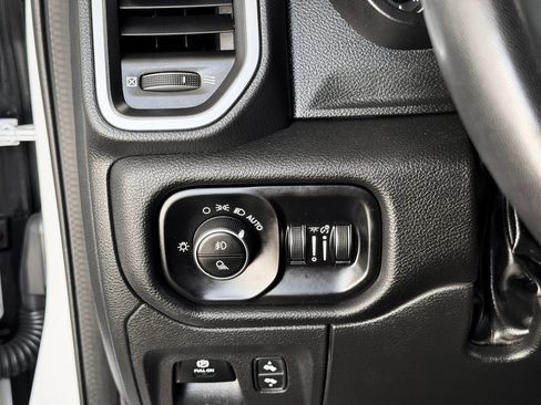 Used 2025 RAM 1500 Big Horn AWD/4WD image 21