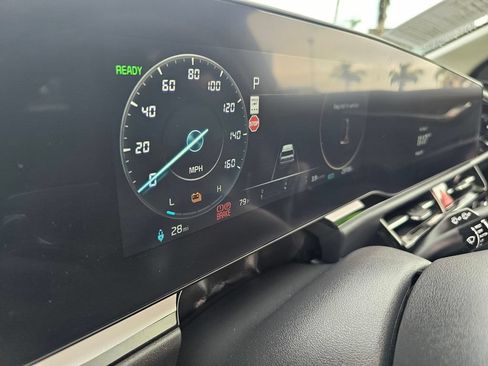 Used 2023 Kia Niro Wind FWD image 29
