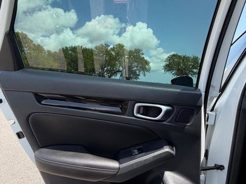 Used 2024 Honda Civic Sport Touring image 11