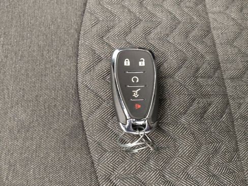 Used 2023 Chevrolet Equinox LT w/ Driver Convenience Package FWD image 32