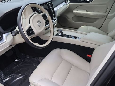 Used 2024 Volvo S60 B5 Core AWD/4WD image 10