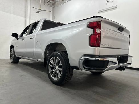 Used 2019 Chevrolet Silverado 1500 LT w/ Texas Edition RWD image 17