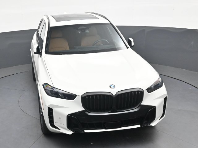 Used 2024 BMW X5 xDrive40i w/ M Sport Package AWD/4WD image 31