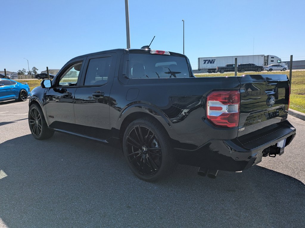 New 2026 Ford Maverick XLT w/ XLT Luxury Package FWD image 7