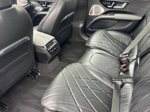 Certified 2024 Mercedes-Benz EQS 580 4MATIC Sedan image 15