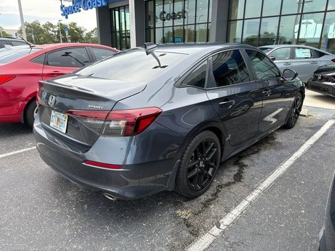 Used 2025 Honda Civic Sport image 4