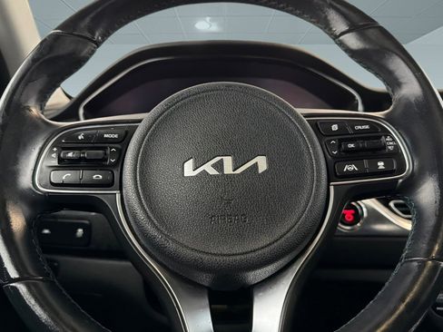 Used 2022 Kia Niro EX Premium image 22