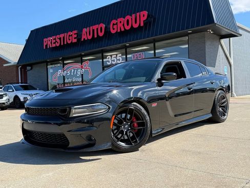 Used 2017 Dodge Charger R/T Scat Pack w/ Beats Audio Group image 22