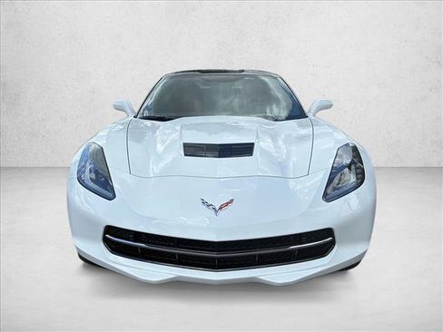 Used 2017 Chevrolet Corvette Stingray Coupe RWD image 2