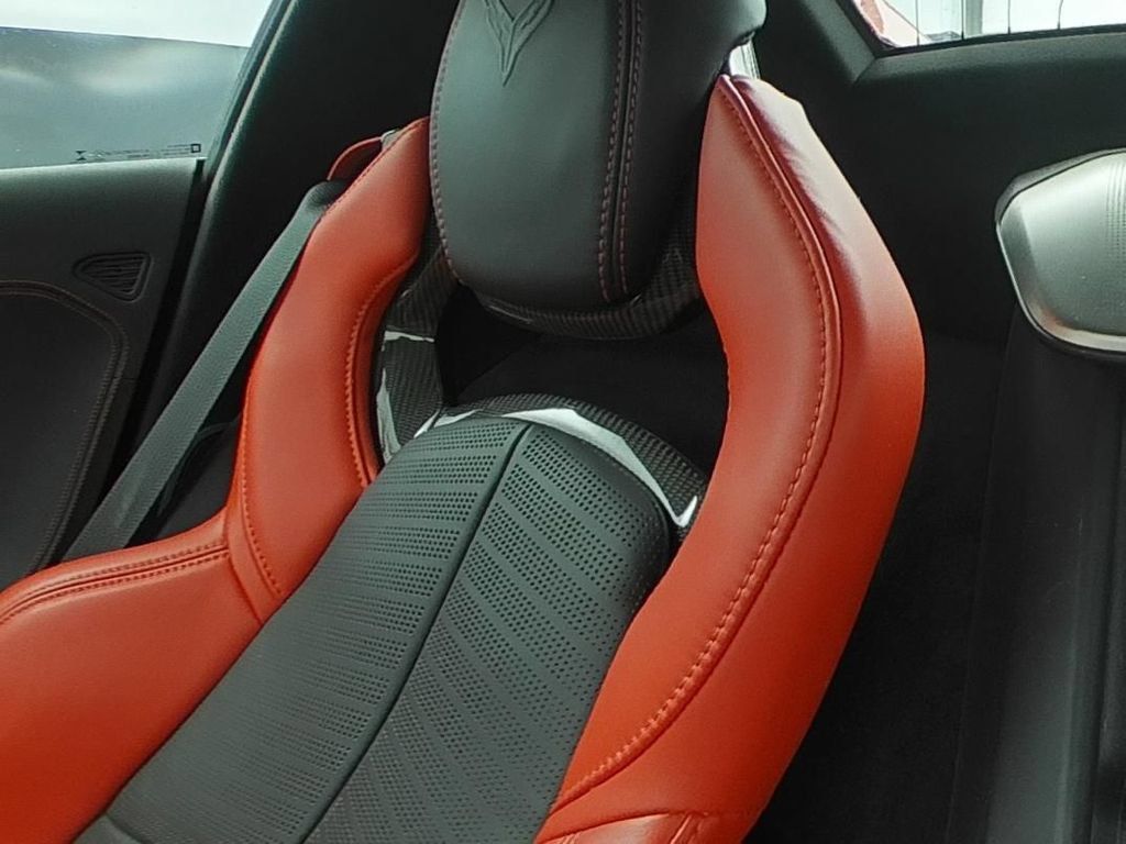Used 2022 Chevrolet Corvette Stingray Preferred Conv w/ Battery Protection Package RWD image 9