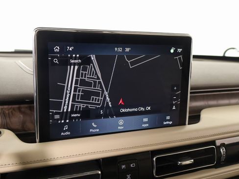 Used 2021 Lincoln Aviator Reserve w/ Equipment Group 202A image 7