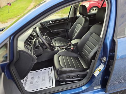 Used 2017 Volkswagen Golf SEL image 23