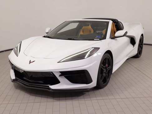 Used 2020 Chevrolet Corvette Stingray Preferred Cpe w/ 2LT Preferred Equipment Group RWD image 5