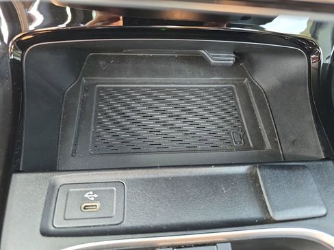Used 2025 Mercedes-Benz CLA 250 4MATIC image 23