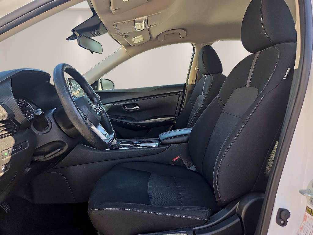 Used 2024 Nissan Sentra SV FWD image 13