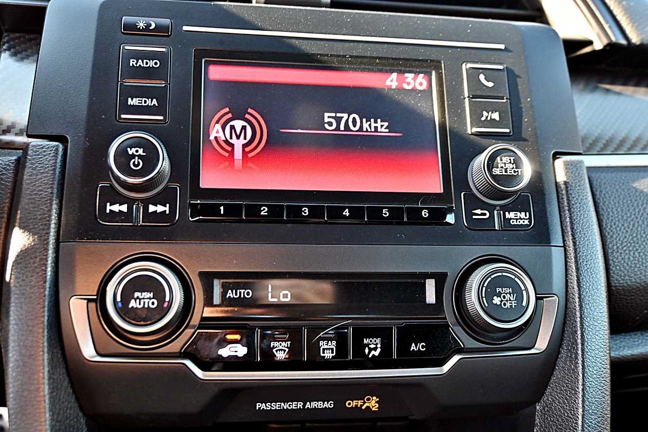 Used 2018 Honda Civic Sport image 20