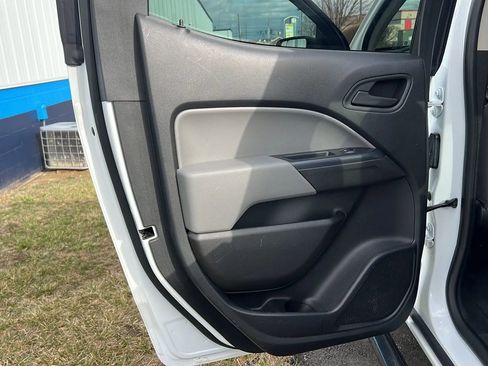 Used 2020 Chevrolet Colorado W/T w/ WT Convenience Package image 11