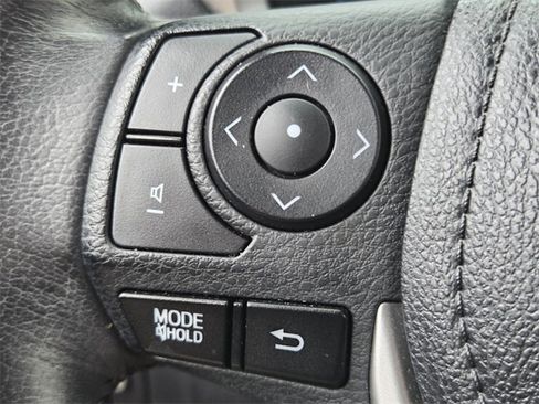 Used 2015 Toyota Corolla S image 31