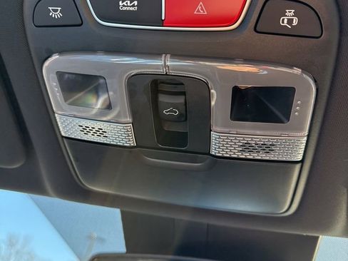 Used 2025 Kia Telluride EX X-Line image 32