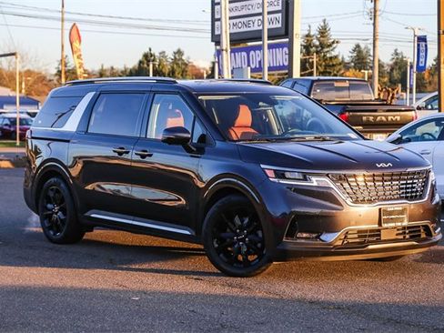 Used 2024 Kia Carnival SX image 2