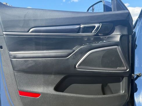 Used 2025 Kia Telluride S image 13