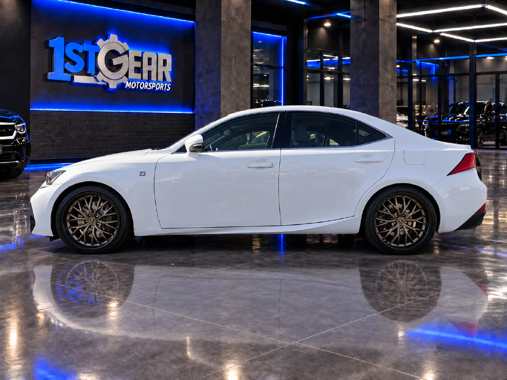 Used 2018 Lexus IS 350 AWD image 9
