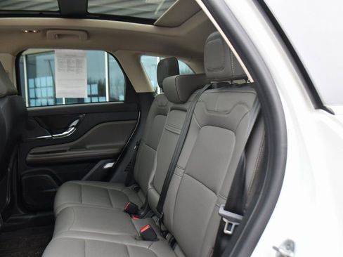 Used 2023 Lincoln Corsair AWD w/ Equipment Group 101A image 21