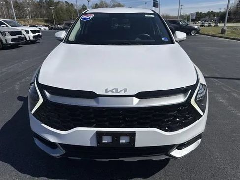 Certified 2024 Kia Sportage EX FWD image 2