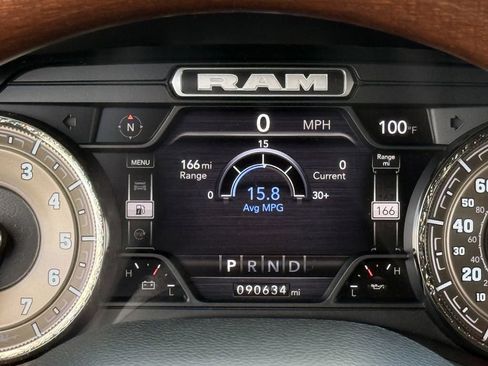Used 2022 RAM 1500 Limited w/ Body Color Bumper Group AWD/4WD image 19