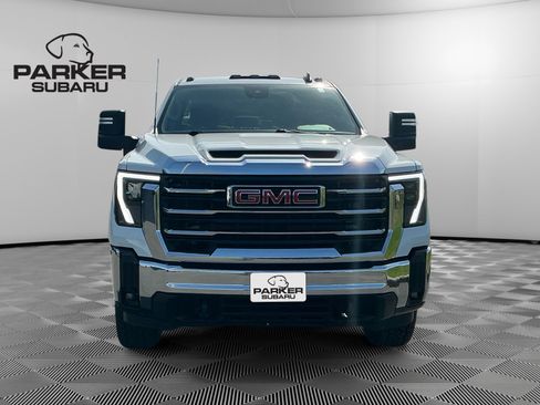 Used 2024 GMC Sierra 3500 SLE w/ SLE Convenience Package AWD/4WD image 8
