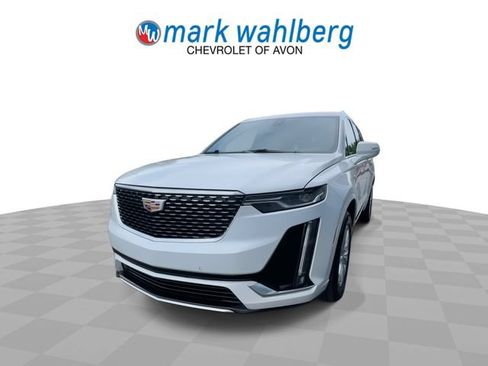 Certified 2024 Cadillac XT6 Luxury w/ LPO, Floor Liner Package AWD/4WD image 3