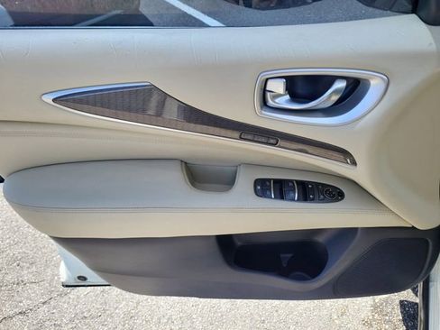 Used 2017 INFINITI QX60 FWD w/ Premium Package image 18