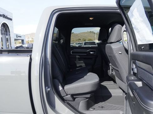 New 2026 RAM 3500 Big Horn AWD/4WD image 28