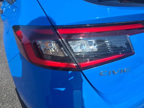 Used 2024 Honda Civic Sport image 32
