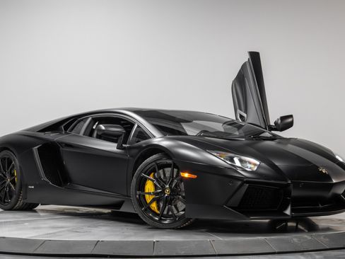 Used 2014 Lamborghini Aventador LP 700-4 image 39