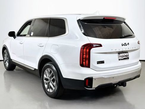 Used 2024 Kia Telluride LX FWD image 6