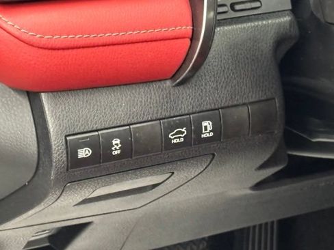 Used 2019 Toyota Camry XSE w/ Navigation Package FWD image 16