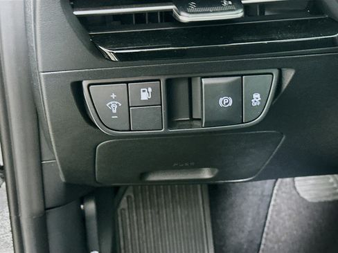 Used 2024 Kia EV6 Light AWD/4WD image 17