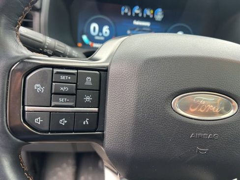 Used 2023 Ford Expedition Platinum AWD/4WD image 30